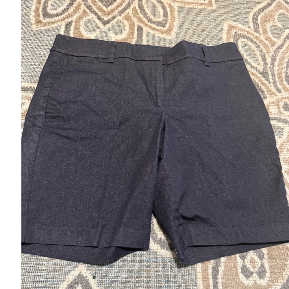Ann Taylor Factory Navy Blue Chino Shorts Womens Size 12 Flat Front Mid Rise